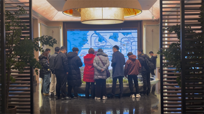 日均16小时接续绝直播，北京开荒商状貌营销！房企正全力冲刺…